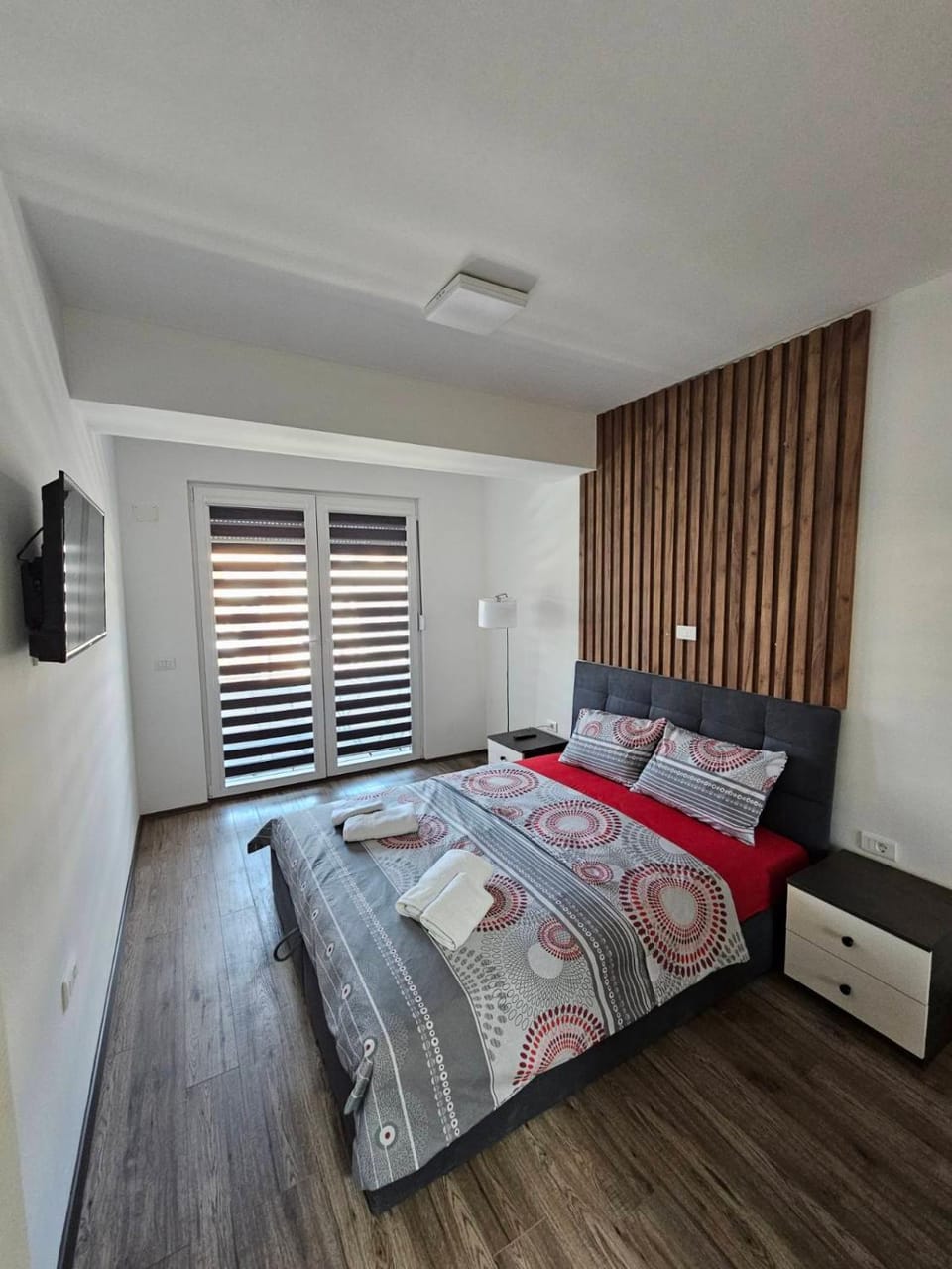 Bed, Photo of the whole room