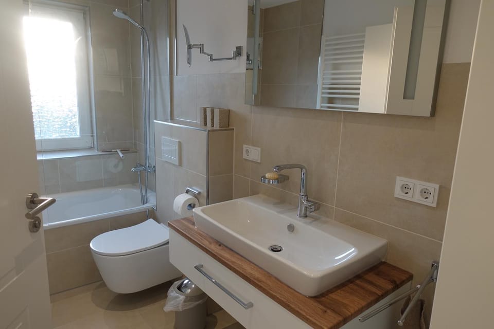Shower, Toilet, Bathroom, Bath