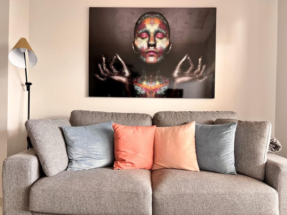 Communal lounge/ TV room, Living room
