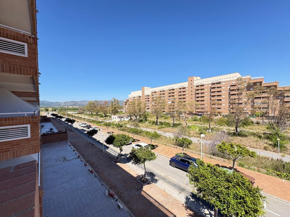 Property building, Day
