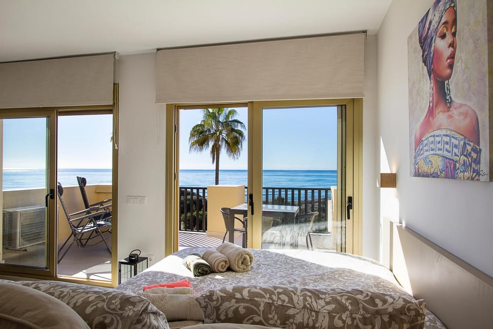 Beach front Studio in Elviria Apartment in Marbella