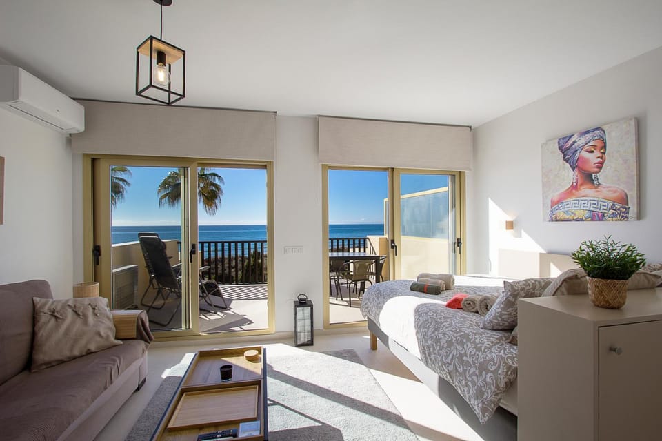 Beach front Studio in Elviria Apartment in Marbella