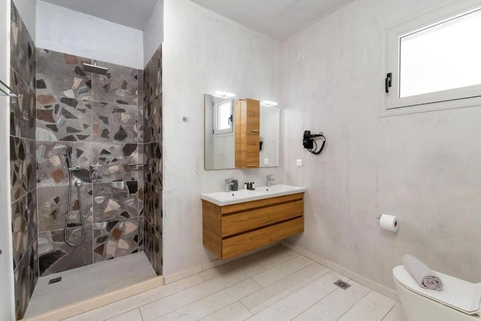 Tania Villas by PaxosRetreats Villa in Peloponnese, Western Greece and the Ionian