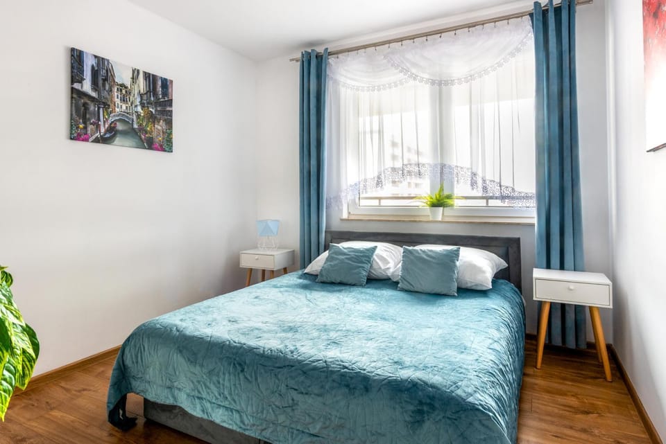 Apartment BLUE PEARL 2 rooms Down Town 4 persons balcony free parking Apartment in Krakow