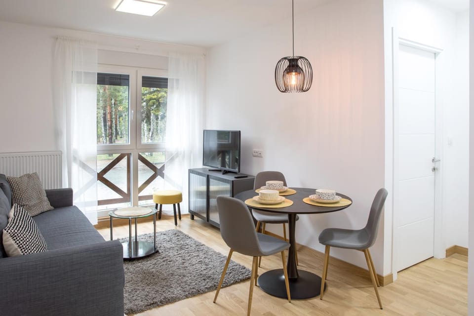 TV and multimedia, Living room, Dining area