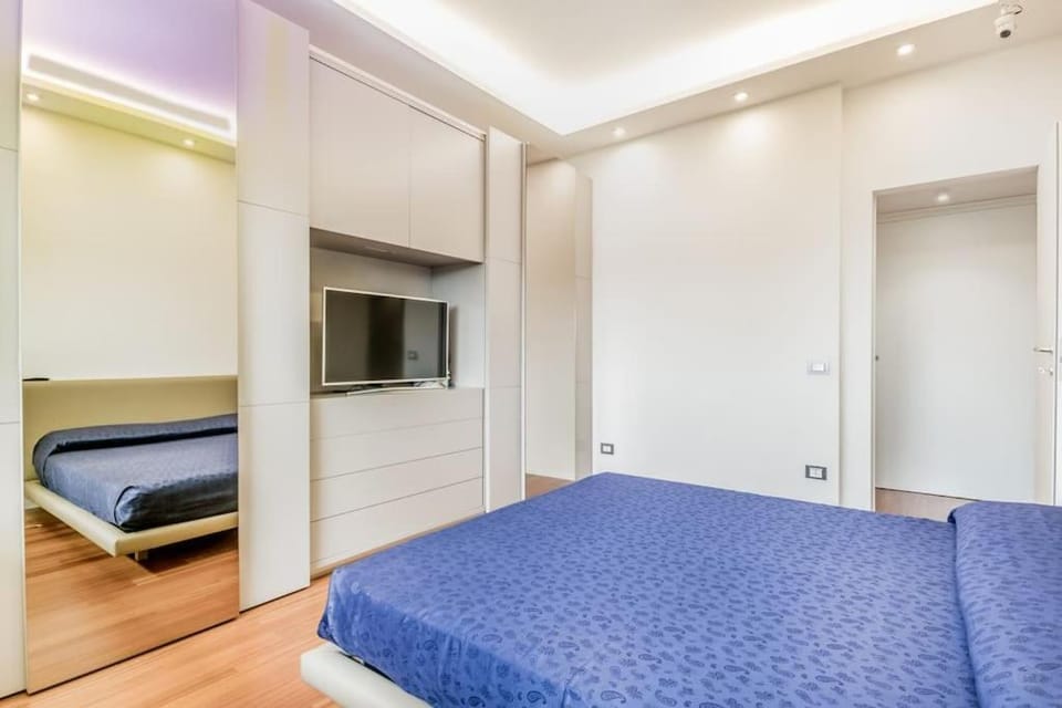 Luxury apartment front of Cavalieri Hilton Hotel Apartment in Rome