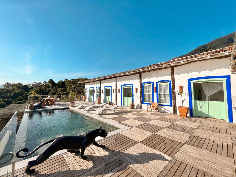 Property building, Patio, Day, Natural landscape, View (from property/room), Balcony/Terrace, Balcony/Terrace, Mountain view, Pool view, Swimming pool, Swimming pool, sunbed