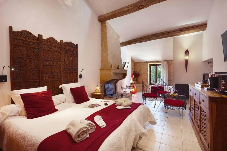 Bathroom, TV and multimedia, Coffee/tea facilities, Dining area, Bedroom