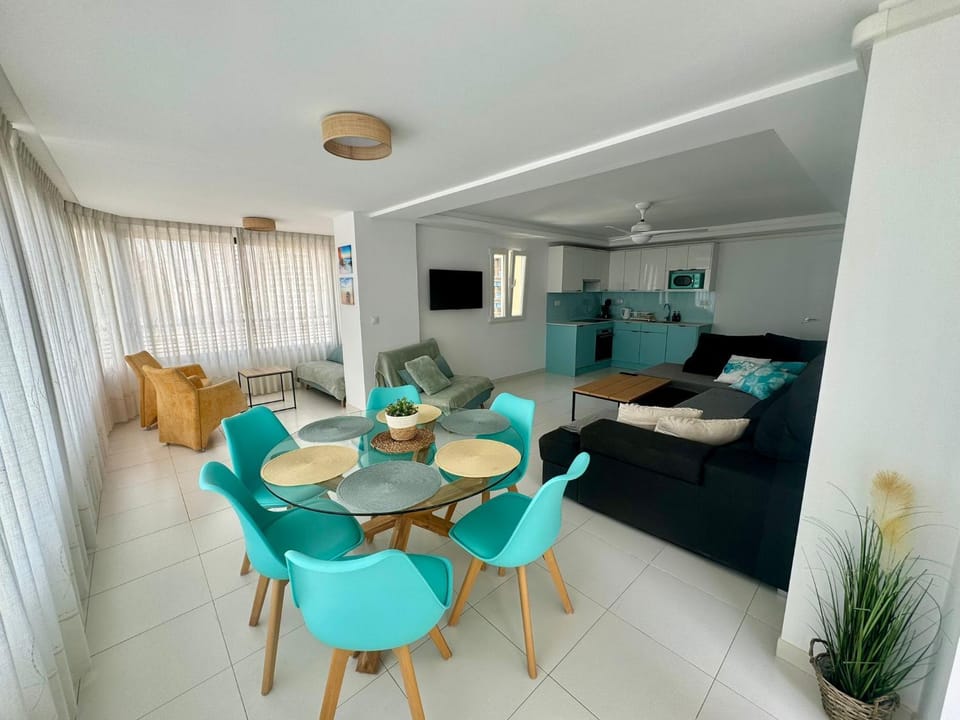 TV and multimedia, Living room, Dining area