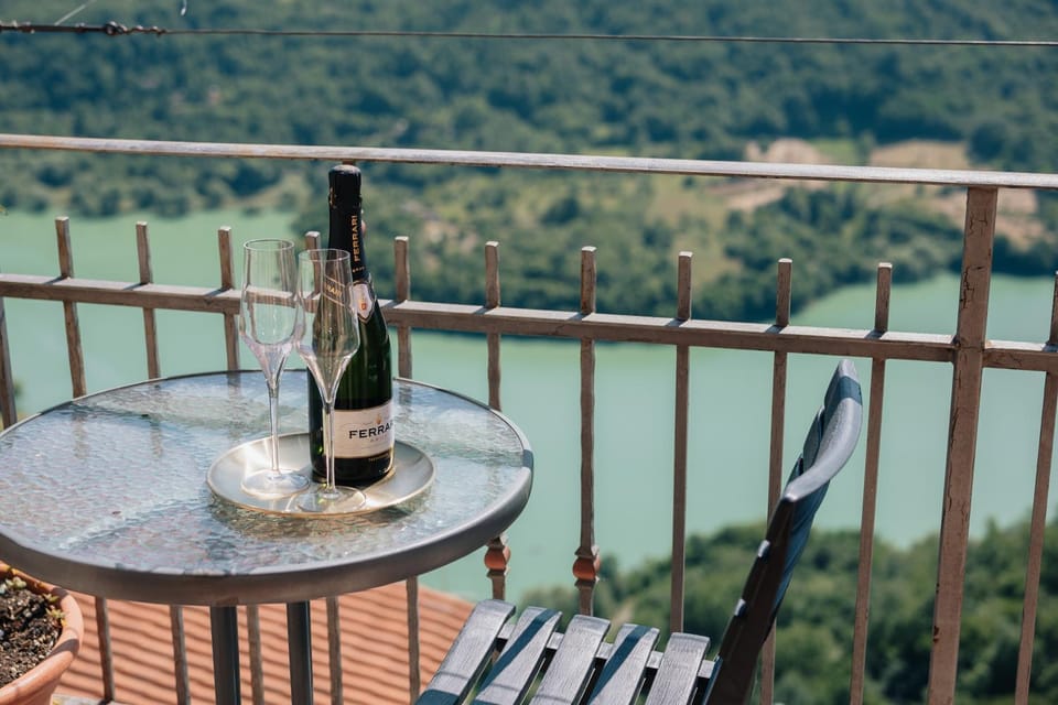 Property building, Balcony/Terrace, Lake view