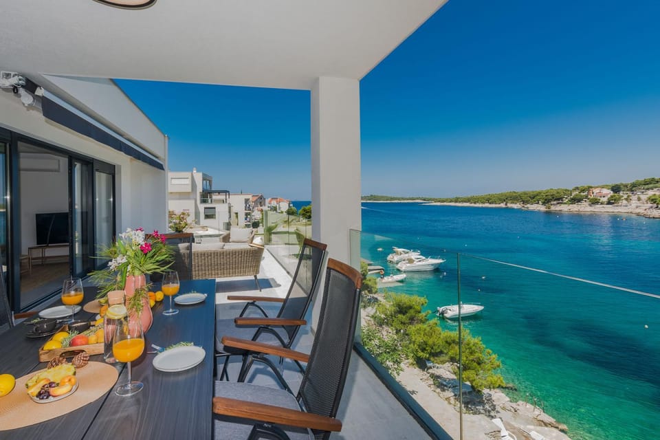 Balcony/Terrace, Seating area, Sea view