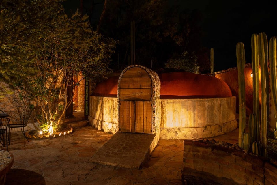 Casa Hala LOFT & SPA LUXURY Nature lodge in Leon