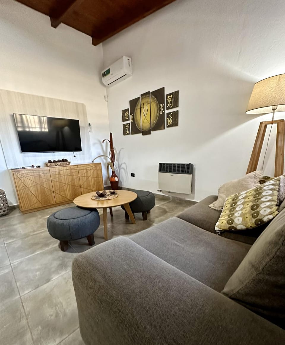Living room, Seating area, Evening entertainment
