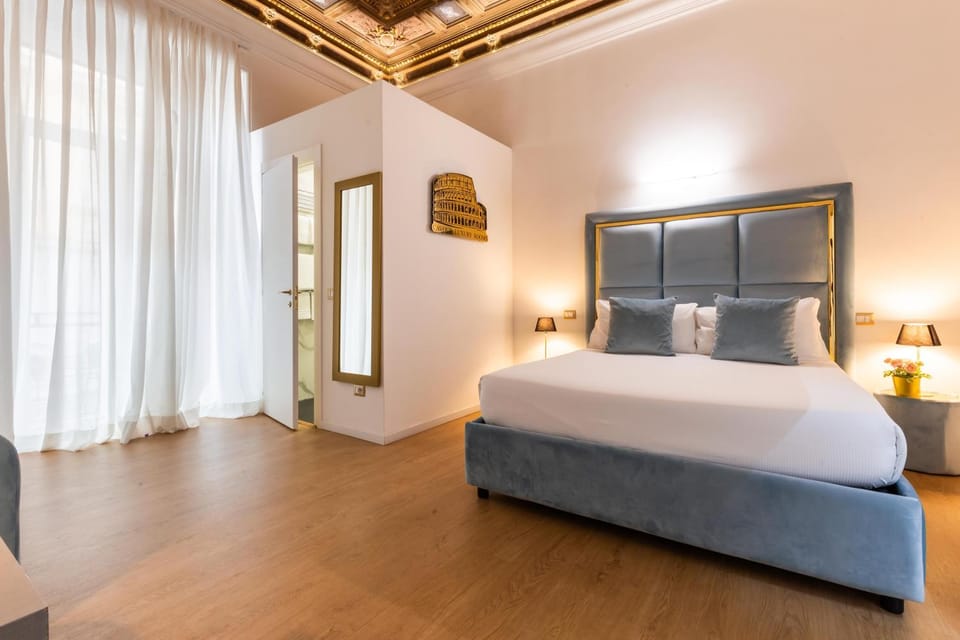 Bed, Photo of the whole room, Decorative detail, Bedroom