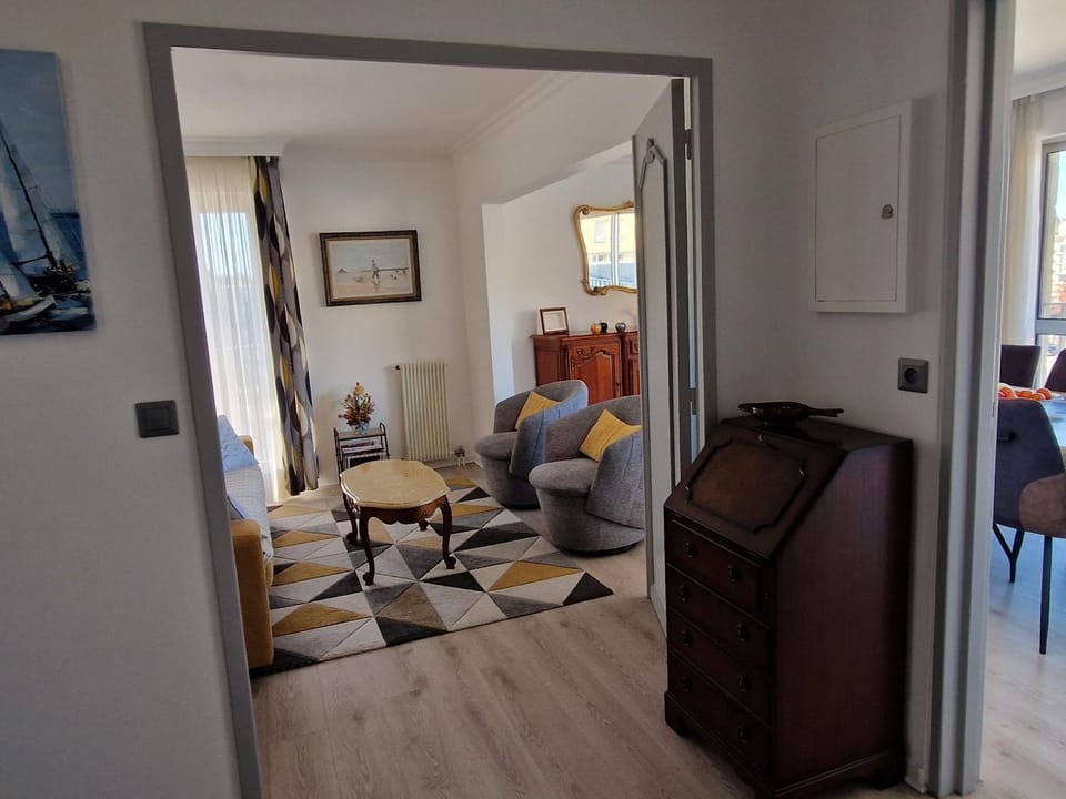 Appartement au centre de Granville avec garage privatif et Wi-Fi gratuite - FR-1-361-510 Apartment in Granville