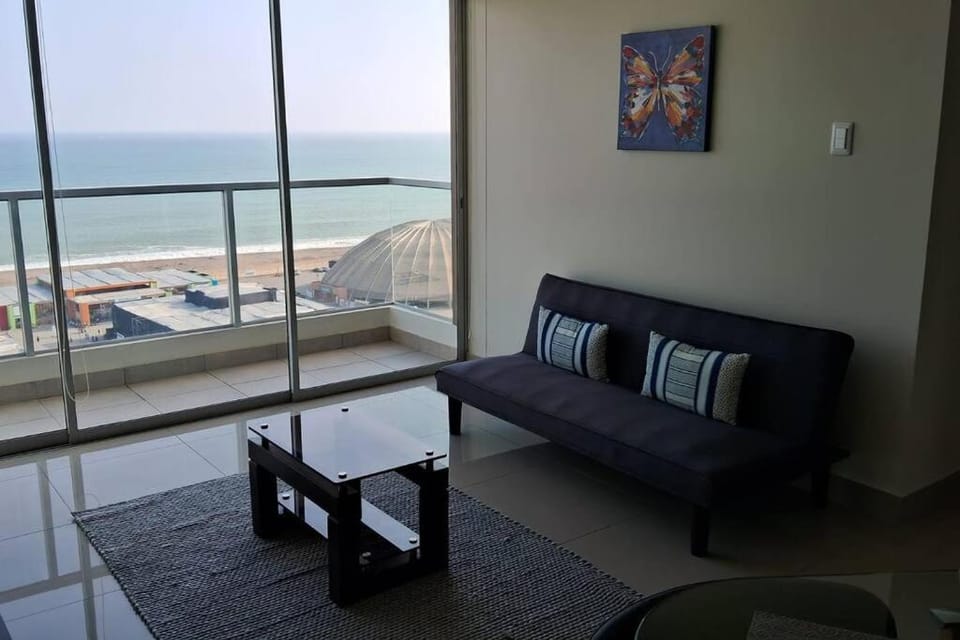 apartamento de estreno con balcón frente al mar. Apartment in Callao Region, Peru