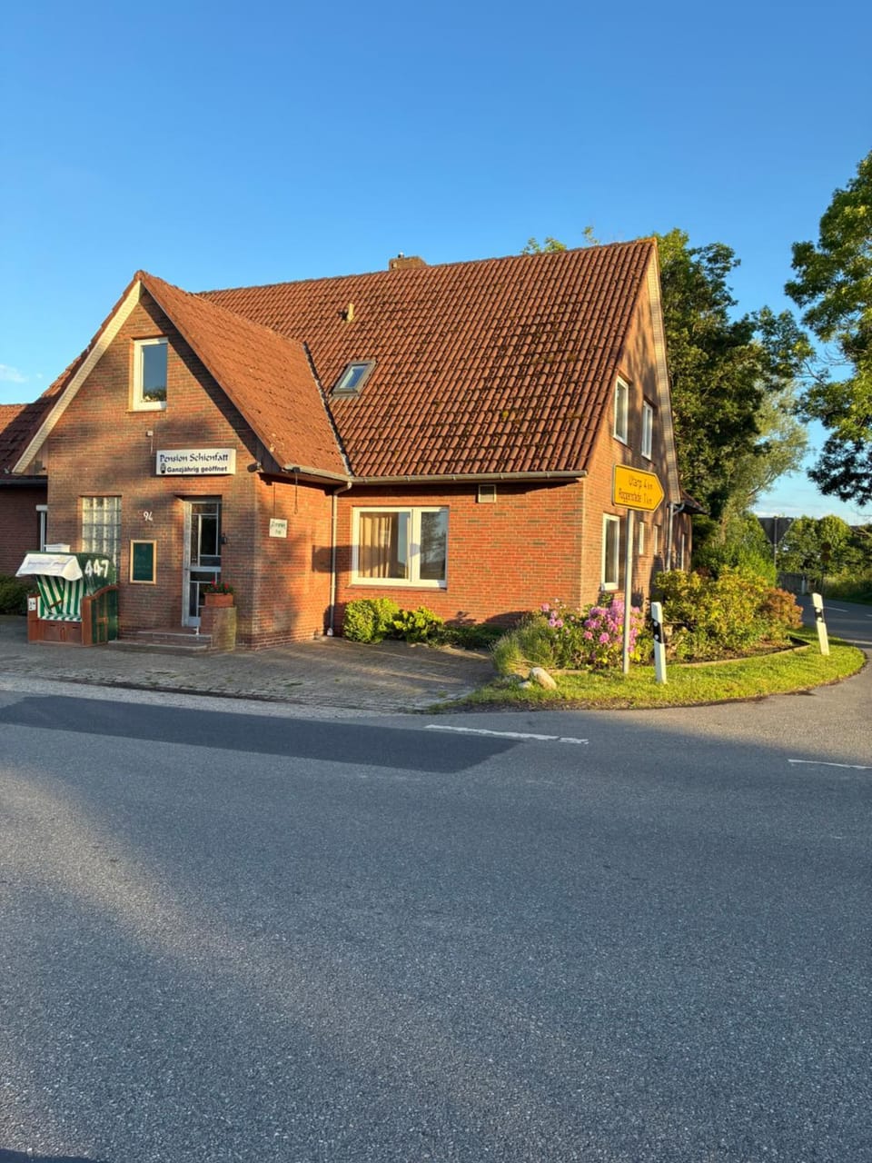 Hotel Pension Schienfatt am Dornumersieler Tief Hotel in Lower Saxony, Germany