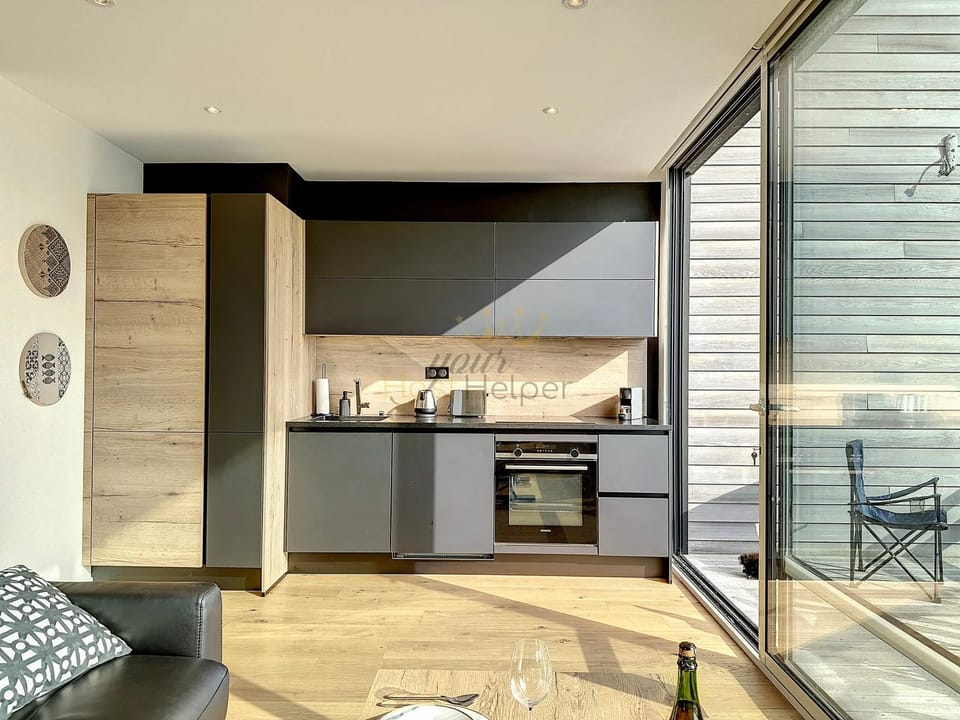 Le Yacht YourHostHelper Apartment in Deauville