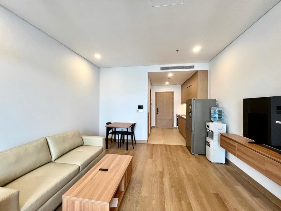 Lancaster Luminaire Hanoi Apartment - 1152 Lang street Apartment in Hanoi
