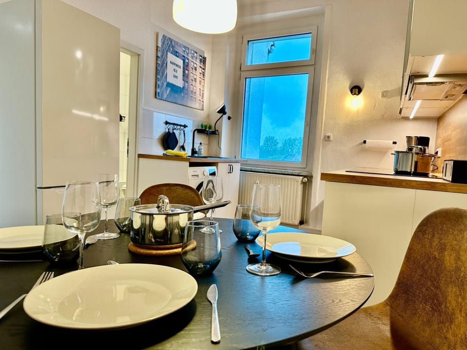 Kitchen or kitchenette, Dining area, dishwasher, stove, kitchen