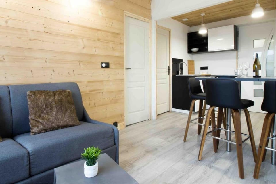 Kitchen or kitchenette, Other, Seating area, Dining area