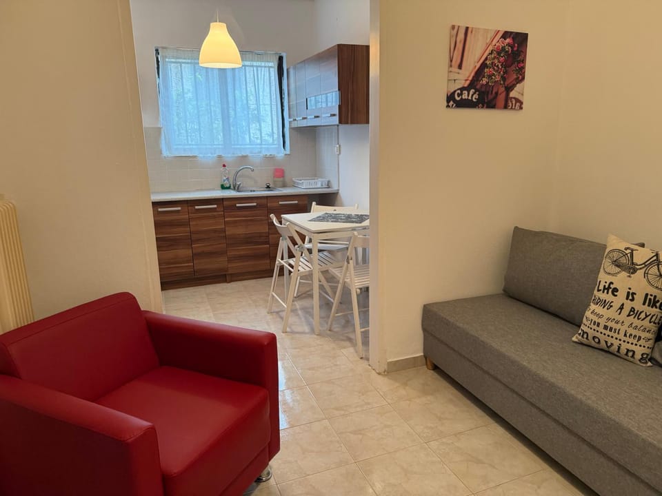 Alasrooms -A3 Δίχωρο 37m2 διαμ κέντρο Μεσολόγγι. Apartment in Peloponnese, Western Greece and the Ionian