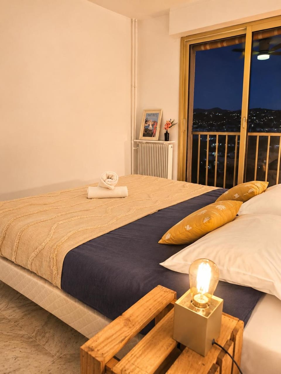 Vue mer sublime - Piscine & activités sur place Apartment in Antibes
