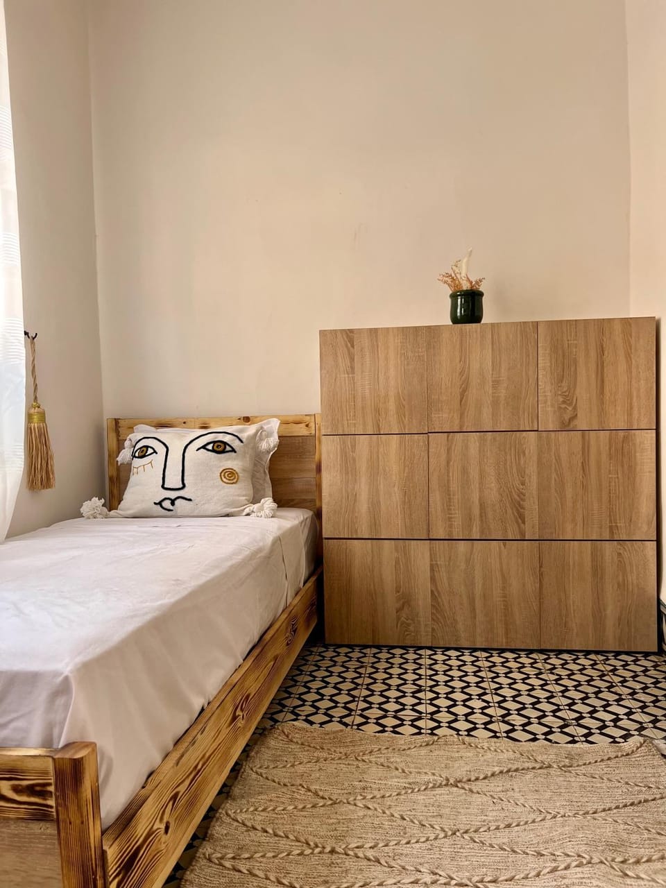 Bed, Photo of the whole room, Bedroom, wardrobe
