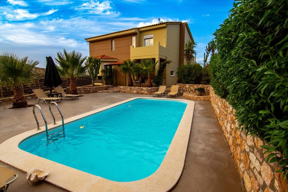 Cicada 4 Bedroom Villa Villa in Crete