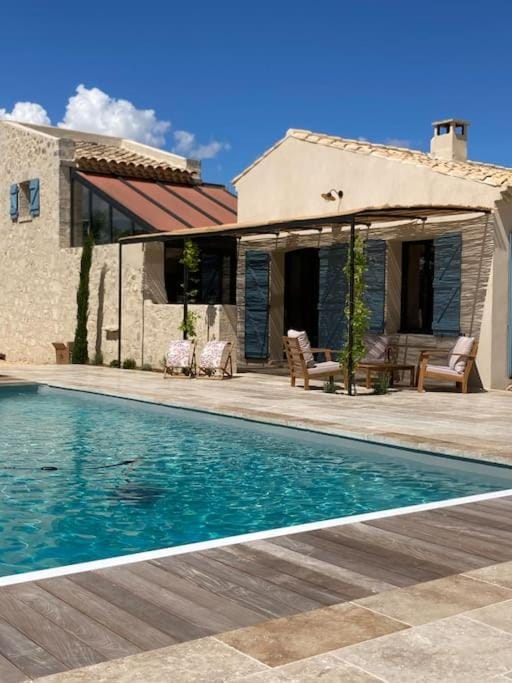 Mas de charme avec piscine au coeur des Alpilles Villa in Provence-Alpes-Côte d'Azur