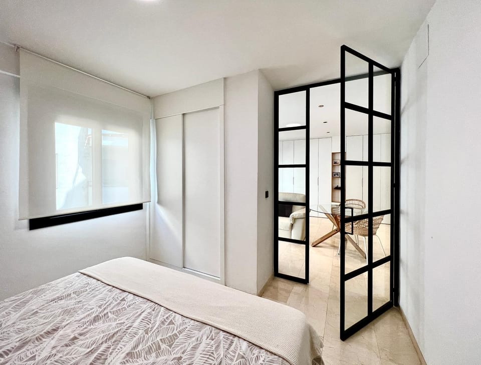 Bed, Photo of the whole room, Bedroom, wardrobe