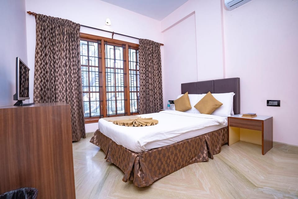 TV and multimedia, Bedroom, air conditioner
