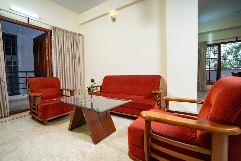 Living room, Seating area