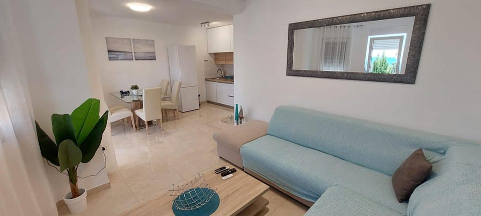 Sea apartment, island Rab Apartment in Primorje-Gorski Kotar County
