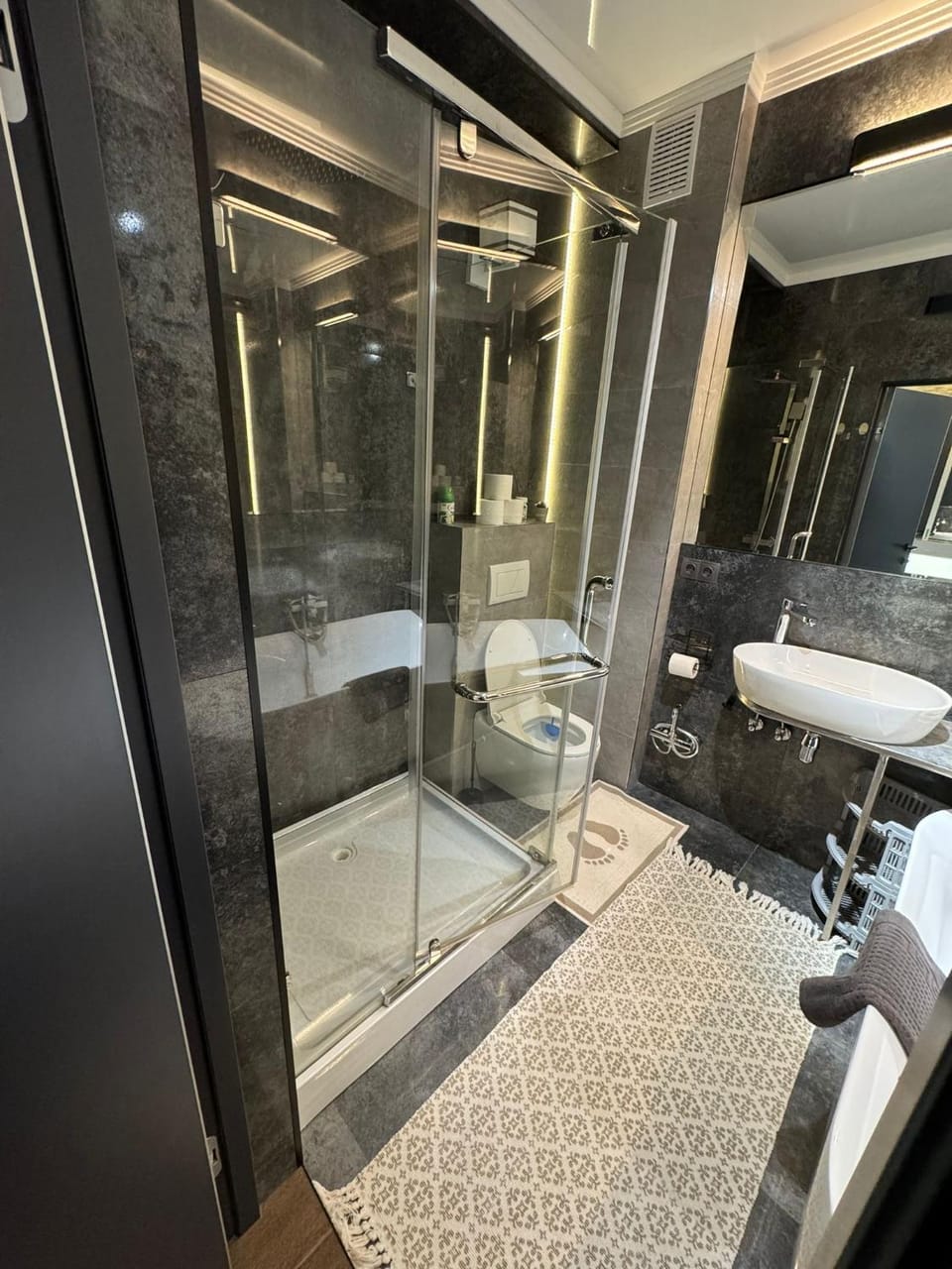 Shower, Bathroom