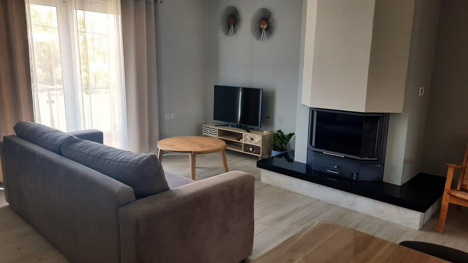 TV and multimedia, Seating area
