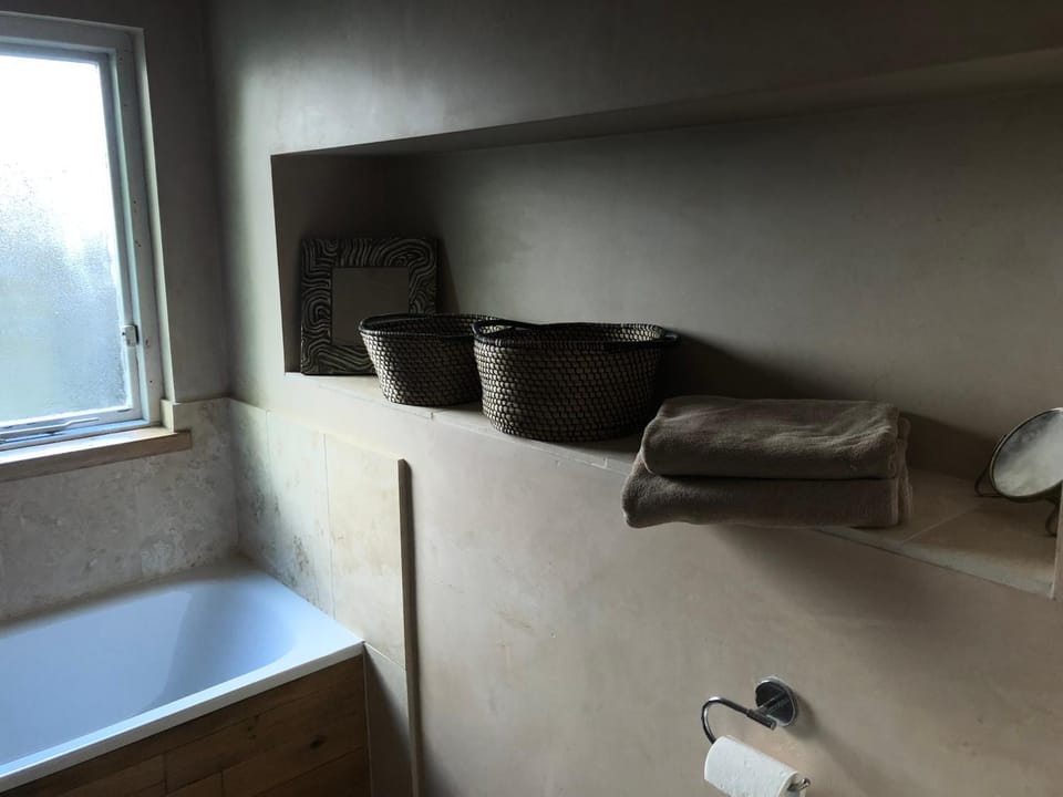 Artistic spacious flat in central Brixton Apartment in London Borough of Southwark