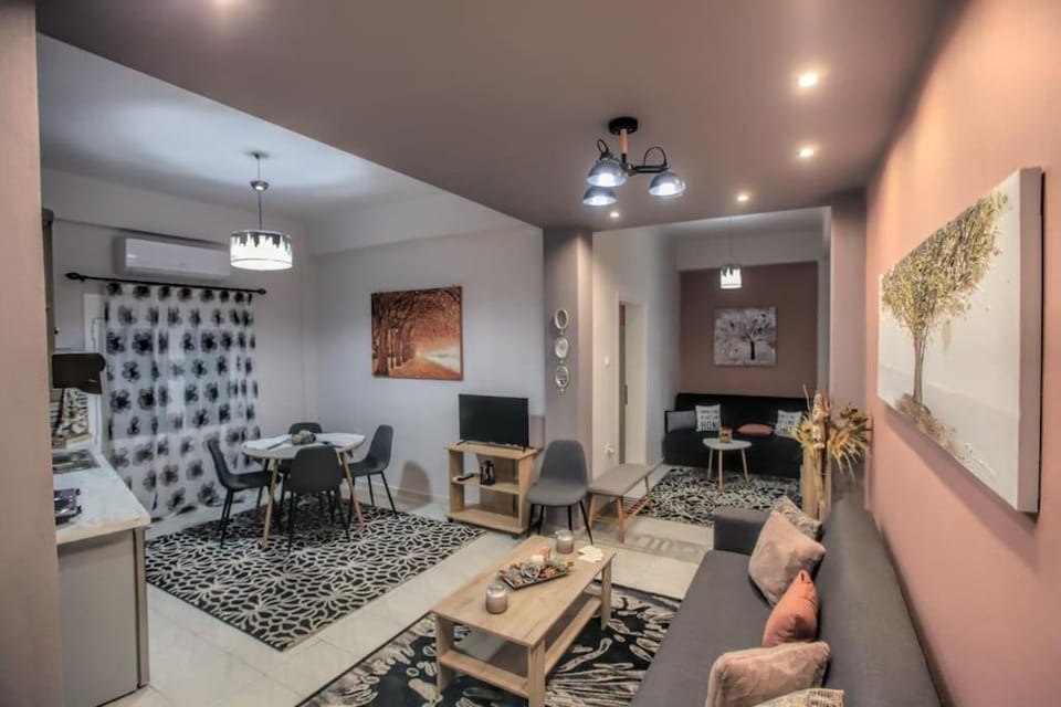 Living room, Dining area