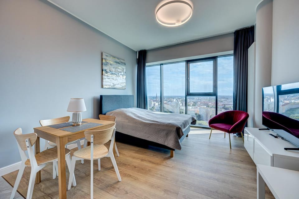 Bed, Living room