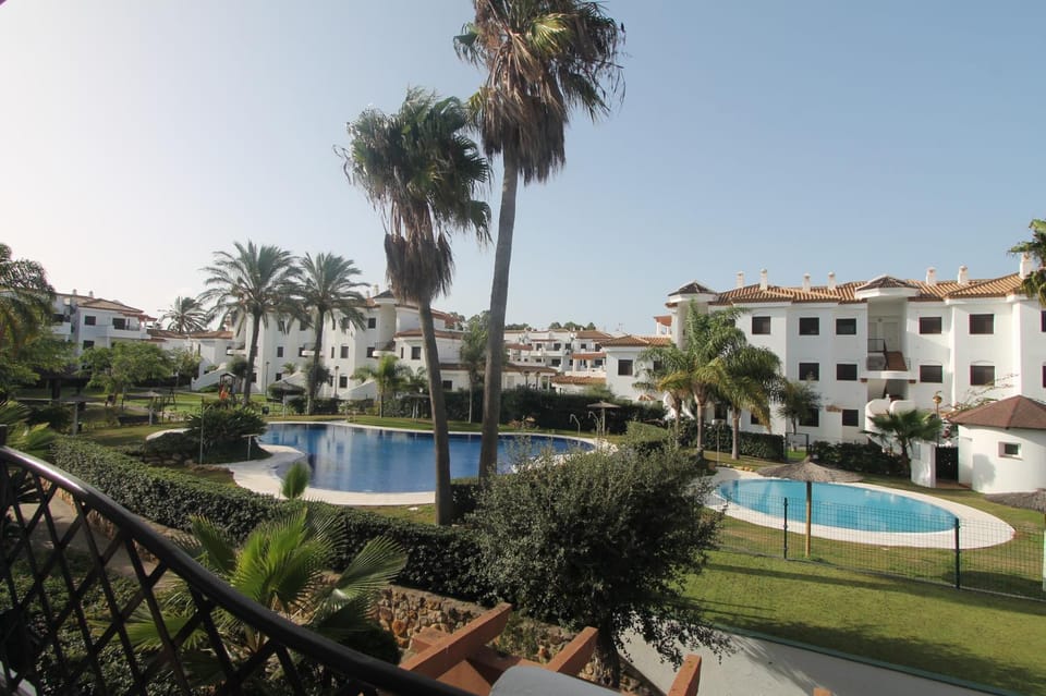 View (from property/room), Pool view