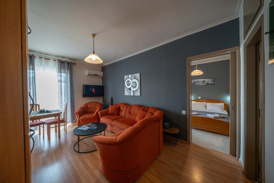 Living room, Bedroom