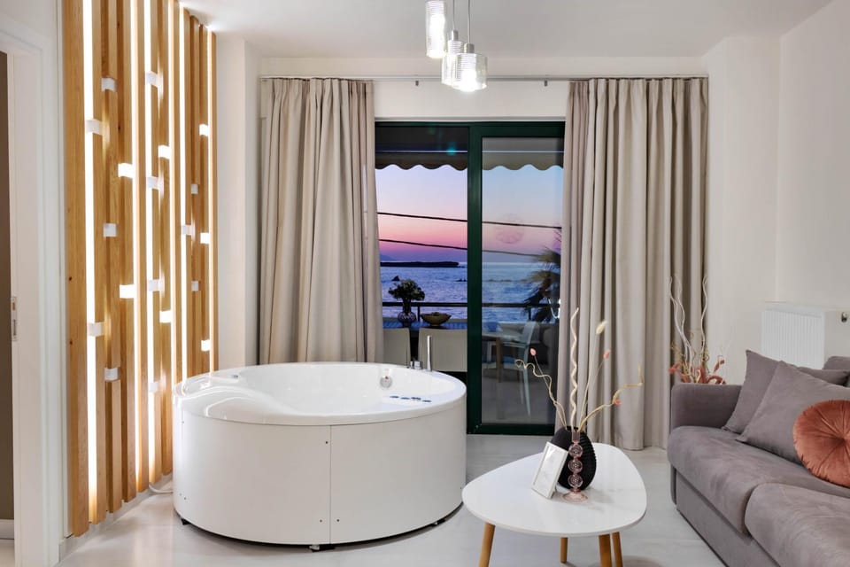 Hot Tub, Seating area, Sea view