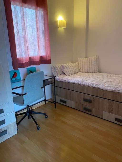 Luminoso apartamento con piscina Apartment in Roses