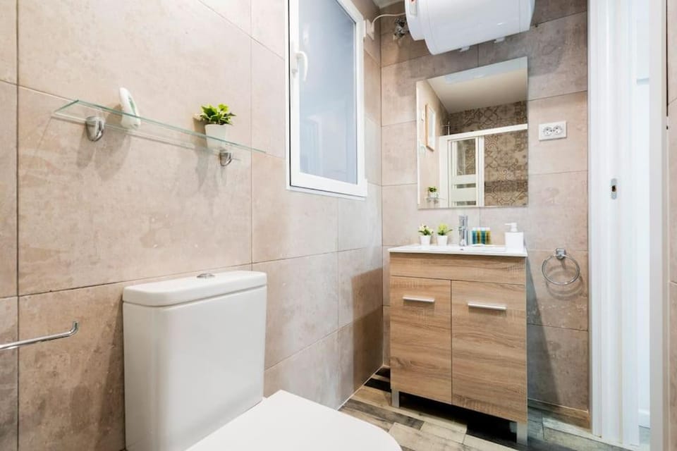 Beautiful flat in Lavapiés-Embajadores Apartment in Centro
