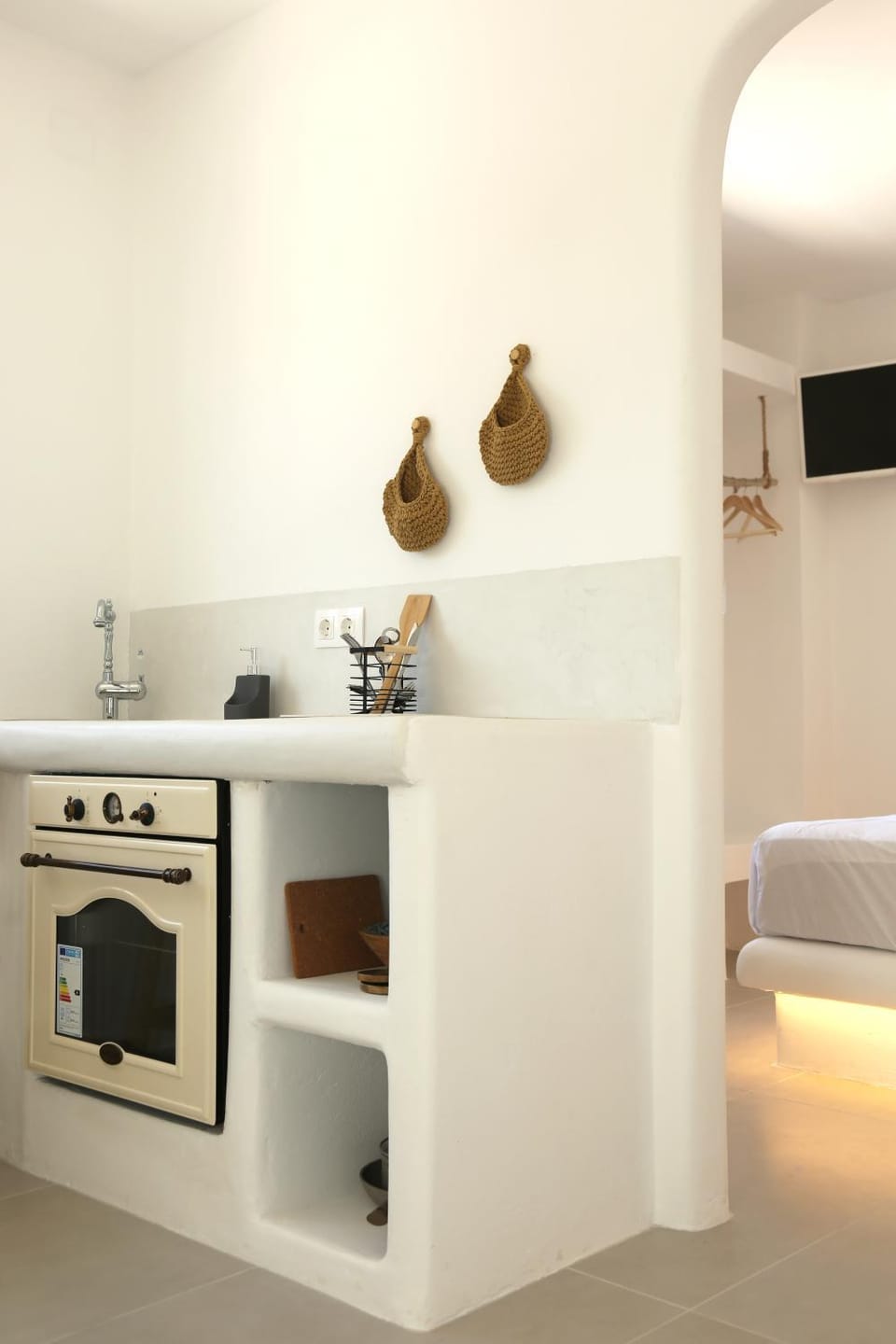 Kitchen or kitchenette, oven