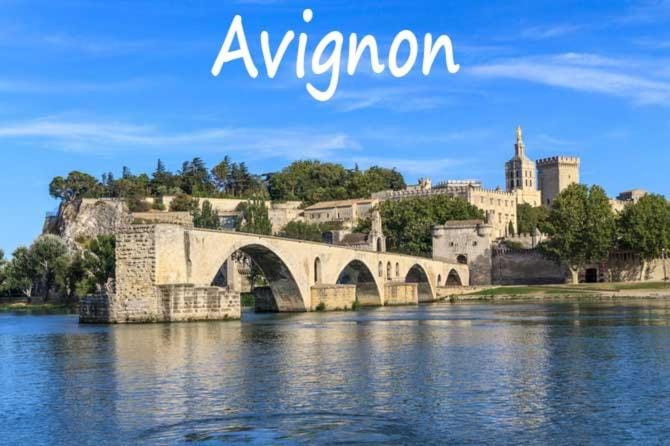 Maison de ville en plein cœur d'Avignon Intramuros House in Avignon