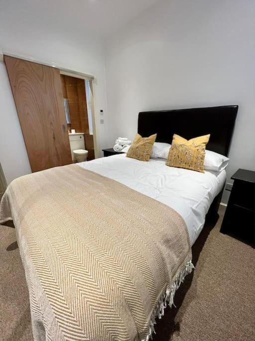 Spacious 2Bed/2Bath Flat next to London Eye Apartment in City of Westminster