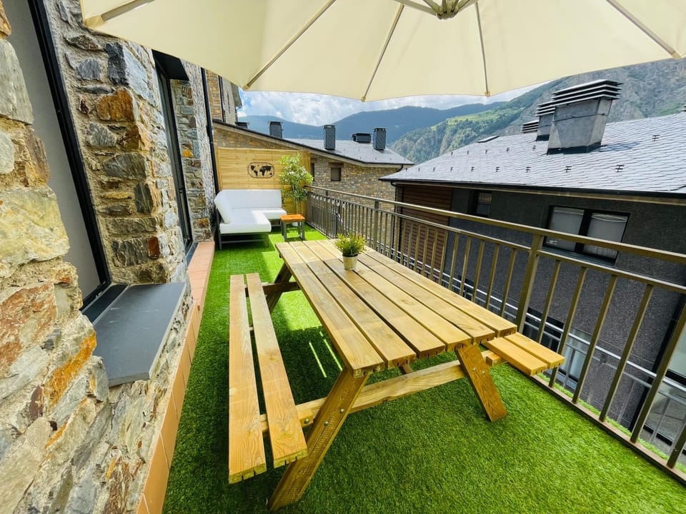 APARTAMENTO CANILLO Wifi-Parquing free-Terraza HUT1-5213 Apartment in Andorra