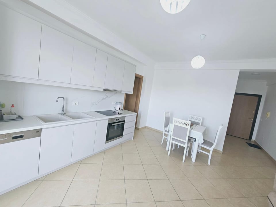 Kitchen or kitchenette, Dining area, dishwasher, oven, stove