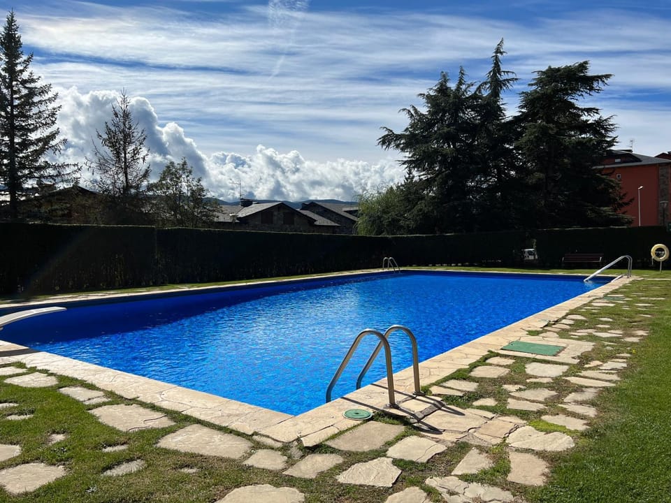 Garden, Swimming pool